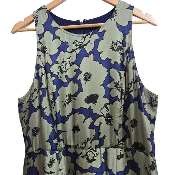 Banana Republic Dark Cottage Whimsigoth Empire Waist Satin Floral Maxi Dress 14 - Picture 2 of 11